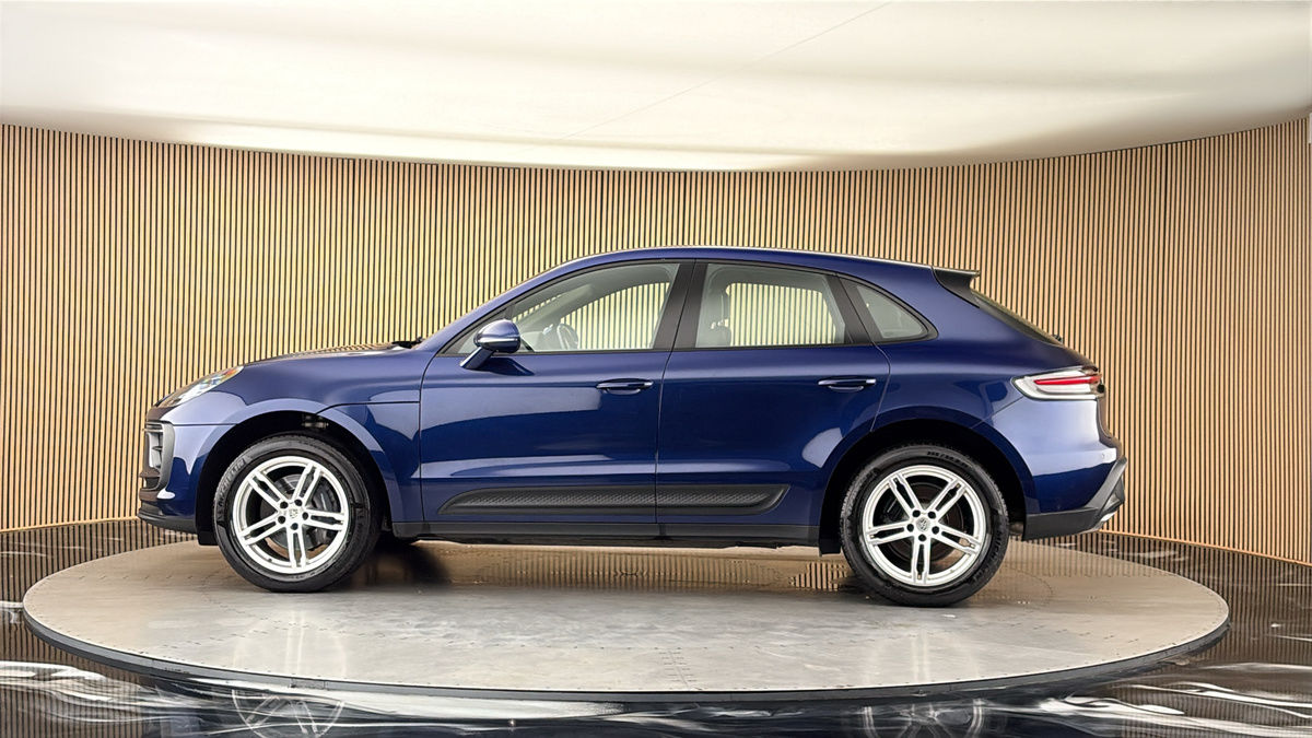 More views of Porsche Macan
