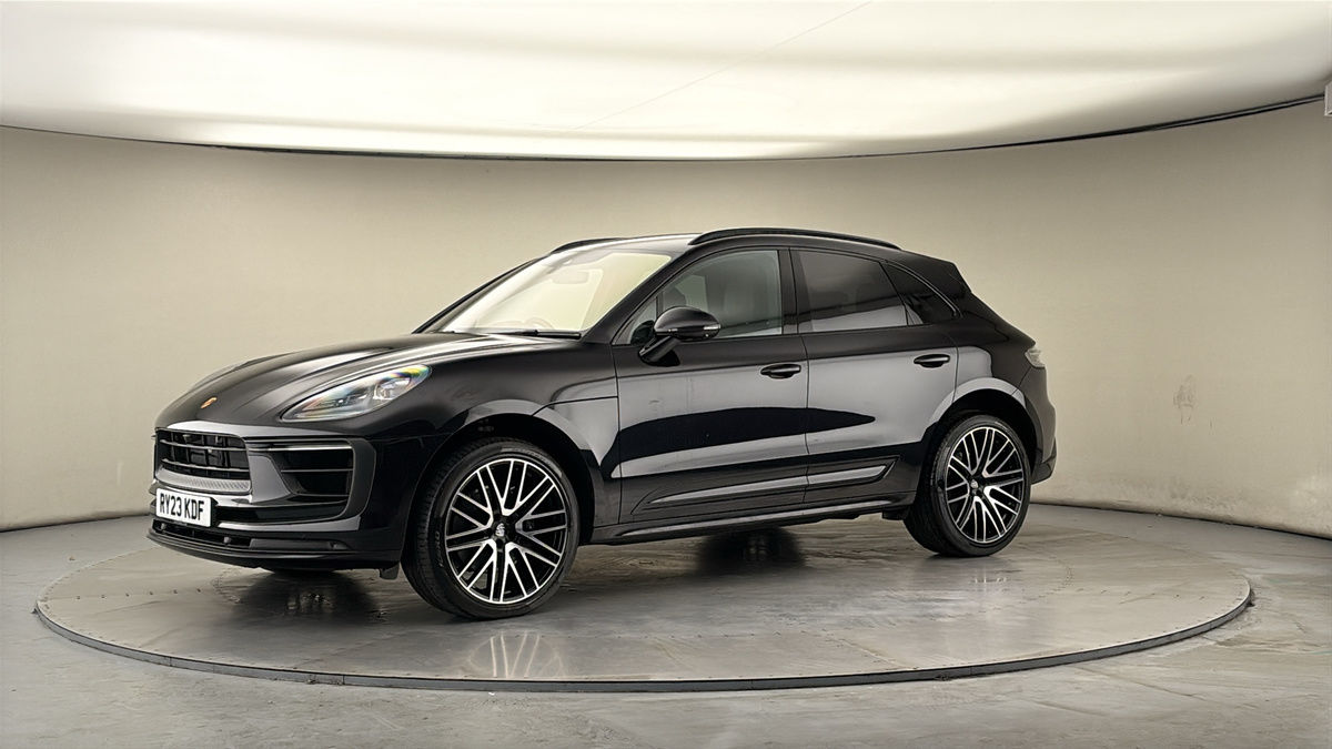 More views of Porsche Macan