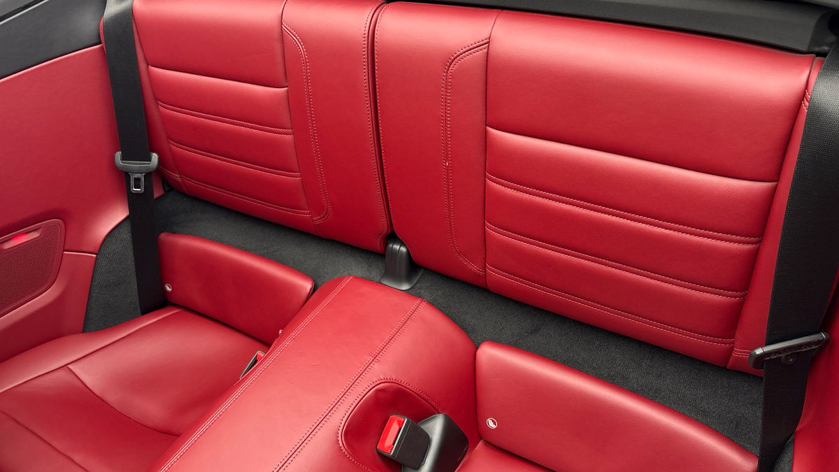 Porsche 911 Image 8