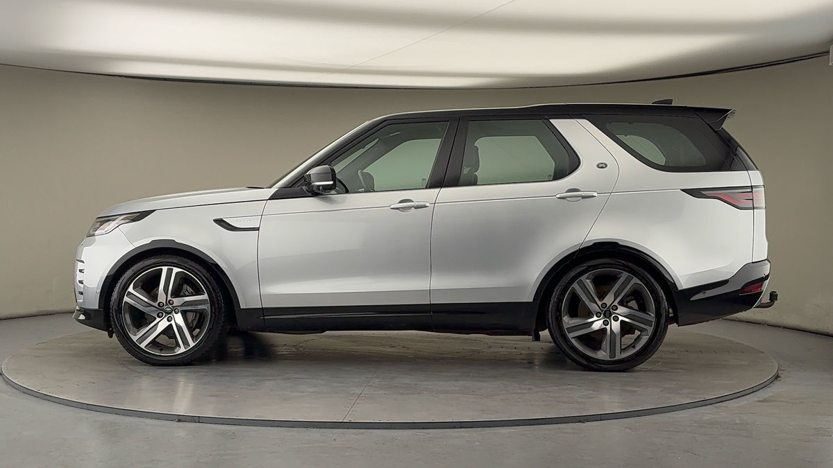 More views of Land Rover Discovery