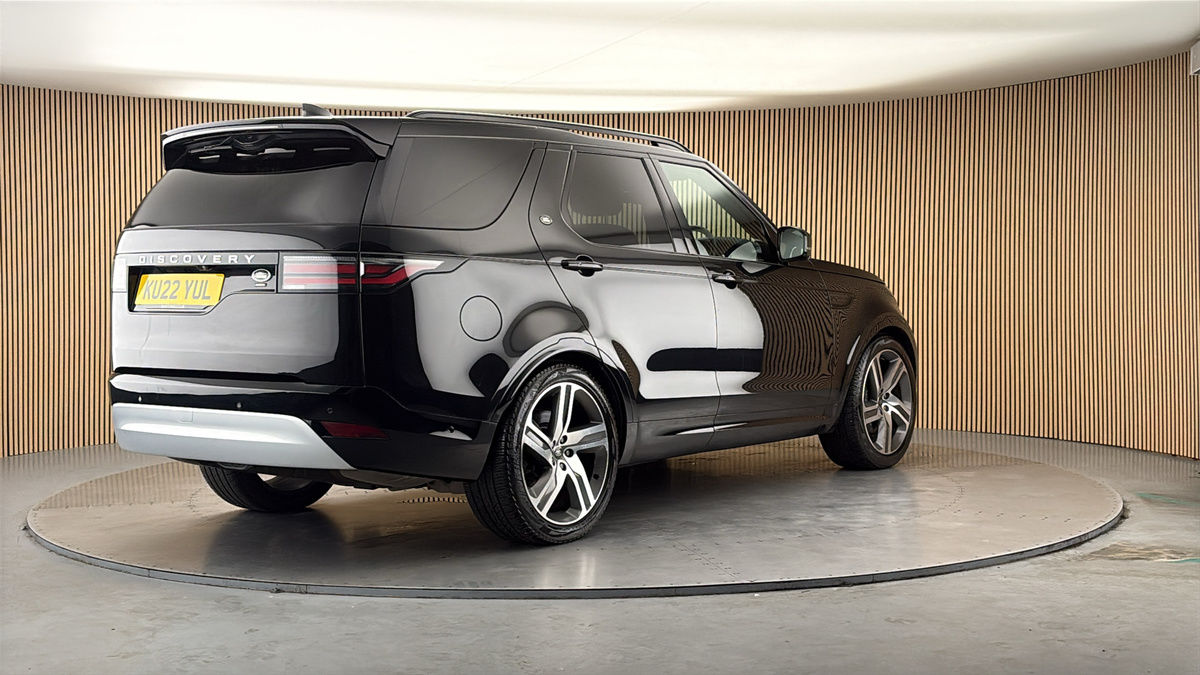 More views of Land Rover Discovery