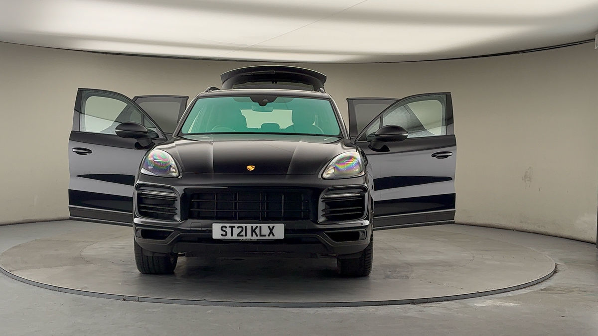 More views of Porsche Cayenne