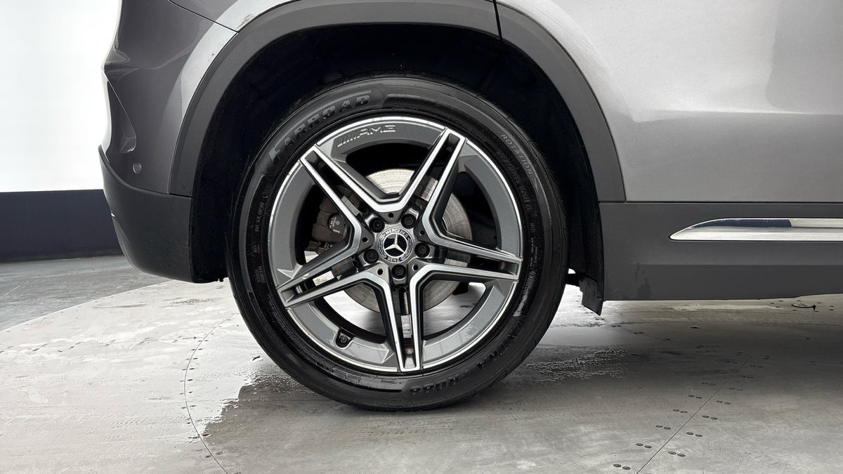 Mercedes-Benz GLA Image 10