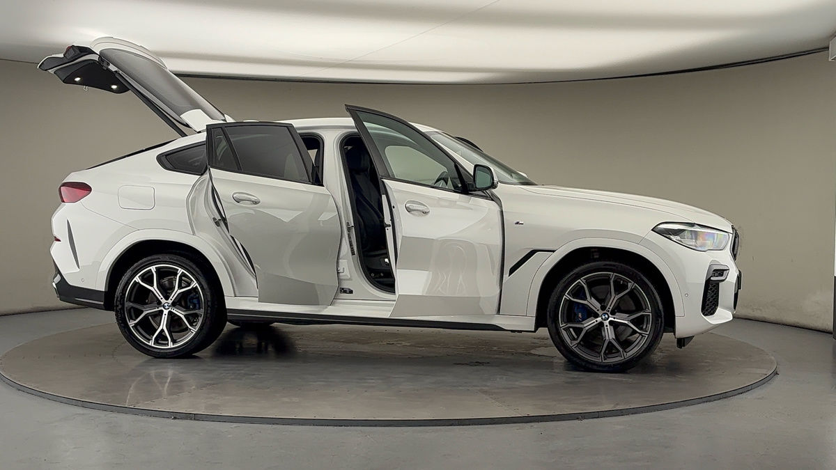 More views of BMW X6