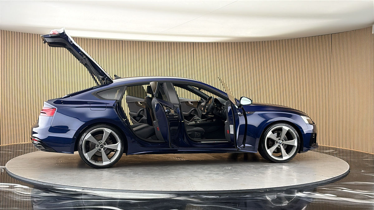 More views of Audi A5