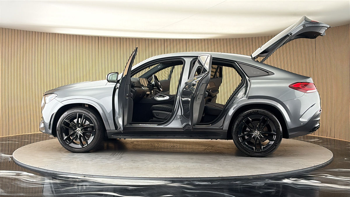 More views of Mercedes-Benz GLE