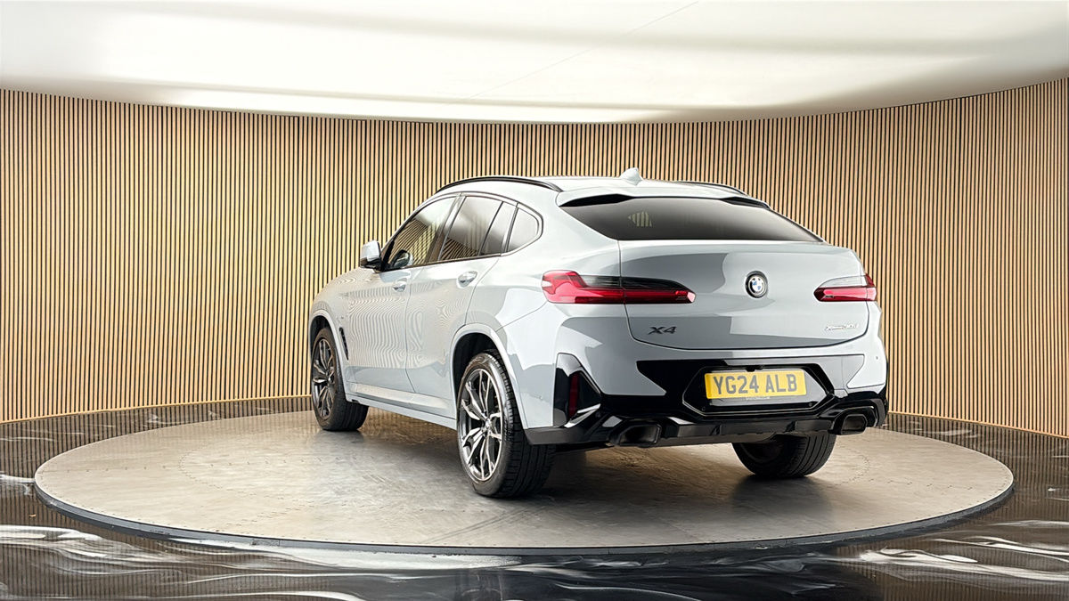 More views of BMW X4