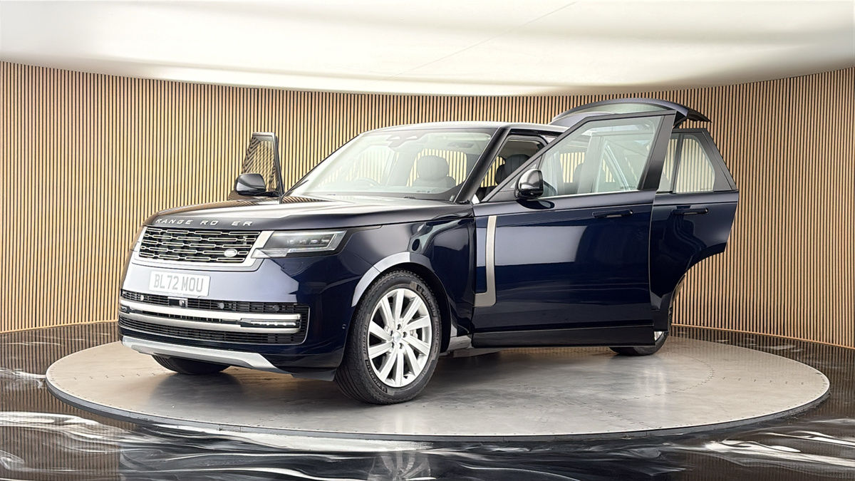 More views of Land Rover Range Rover