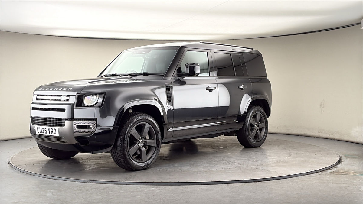 Land Rover Defender 110 Image 20