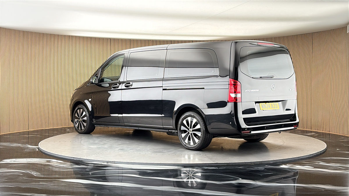 More views of Mercedes-Benz Vito