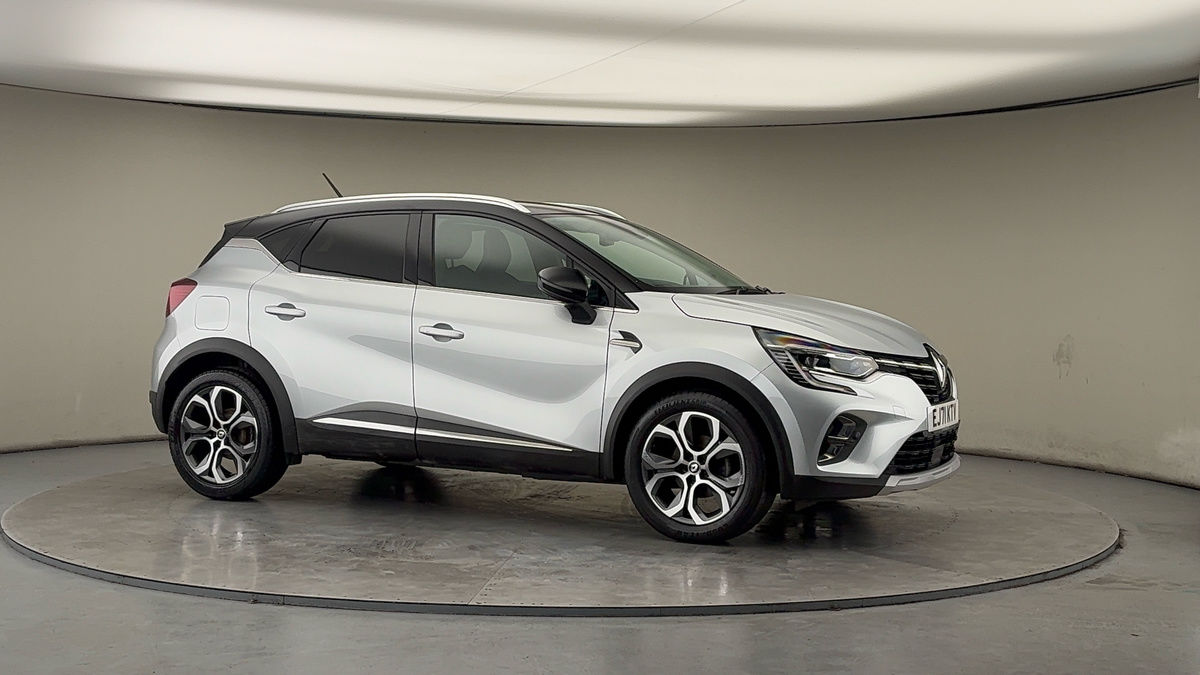 More views of Renault CAPTUR