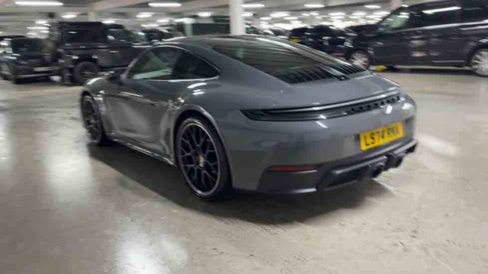 More views of Porsche 911