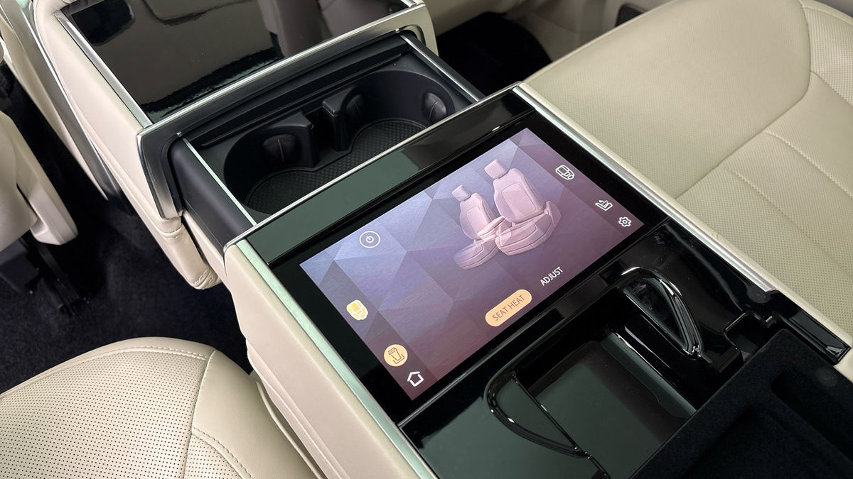 Land Rover Range Rover Image 30