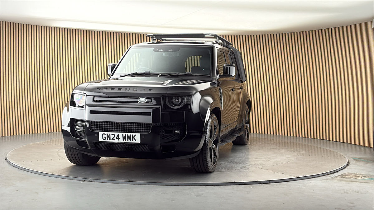 More views of Land Rover Defender 110