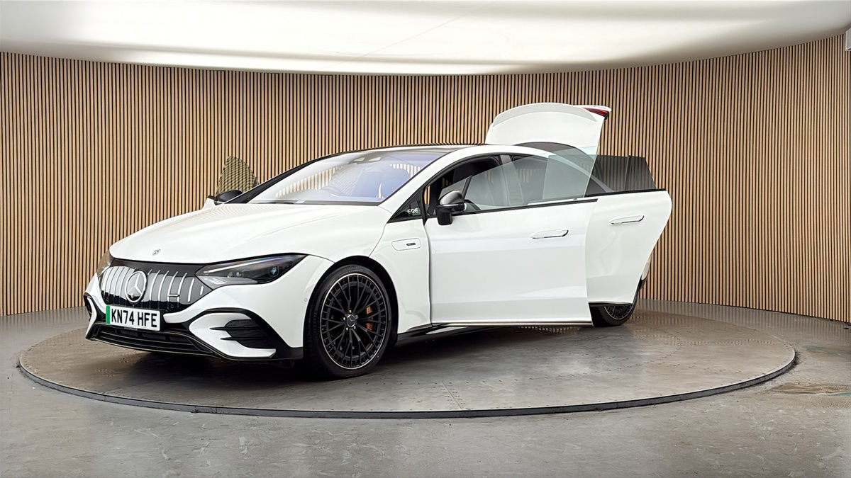 More views of Mercedes-Benz EQE