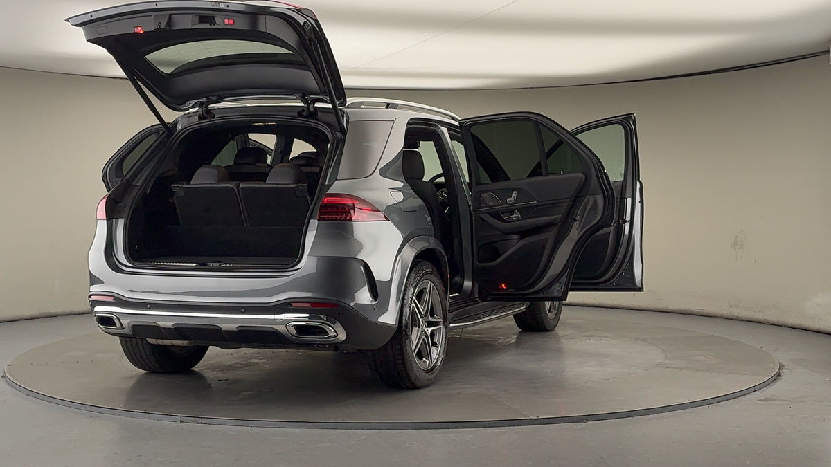 More views of Mercedes-Benz GLE