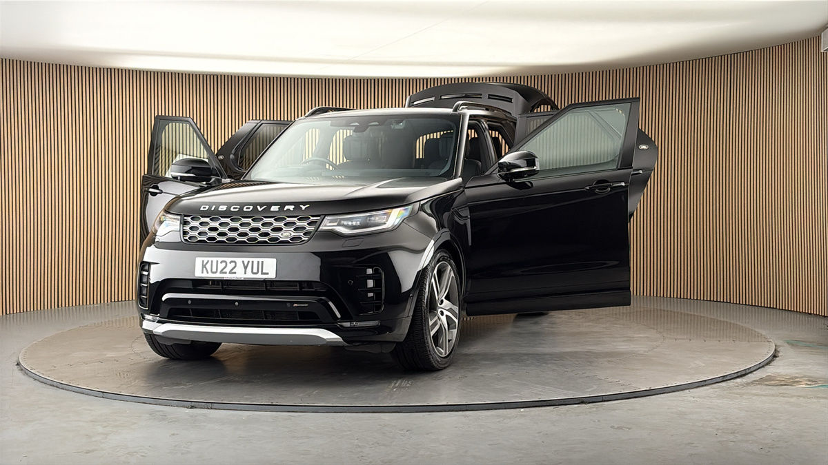 More views of Land Rover Discovery