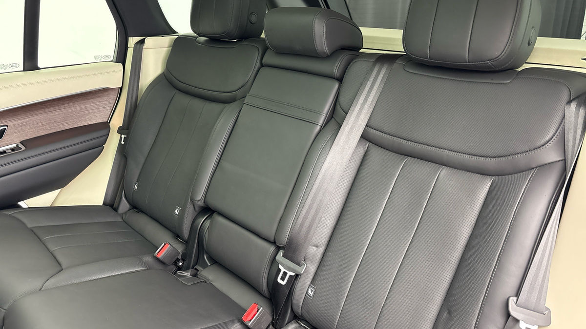 Land Rover Range Rover Image 8