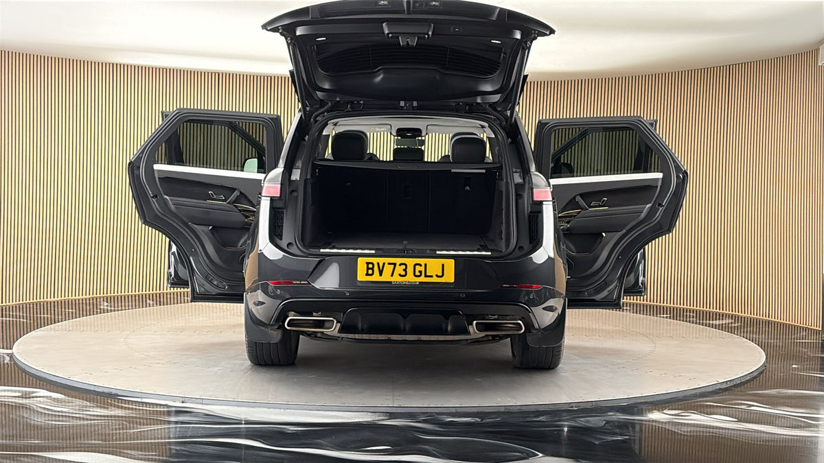 More views of Land Rover Range Rover Sport