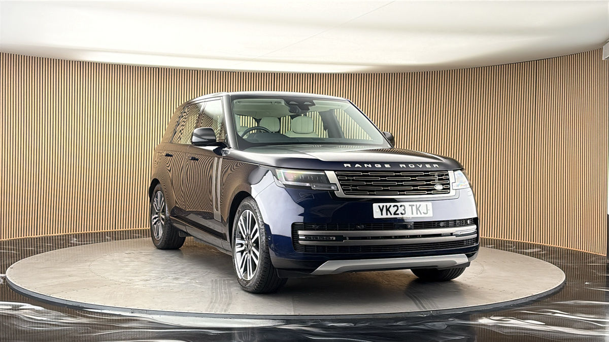 More views of Land Rover Range Rover