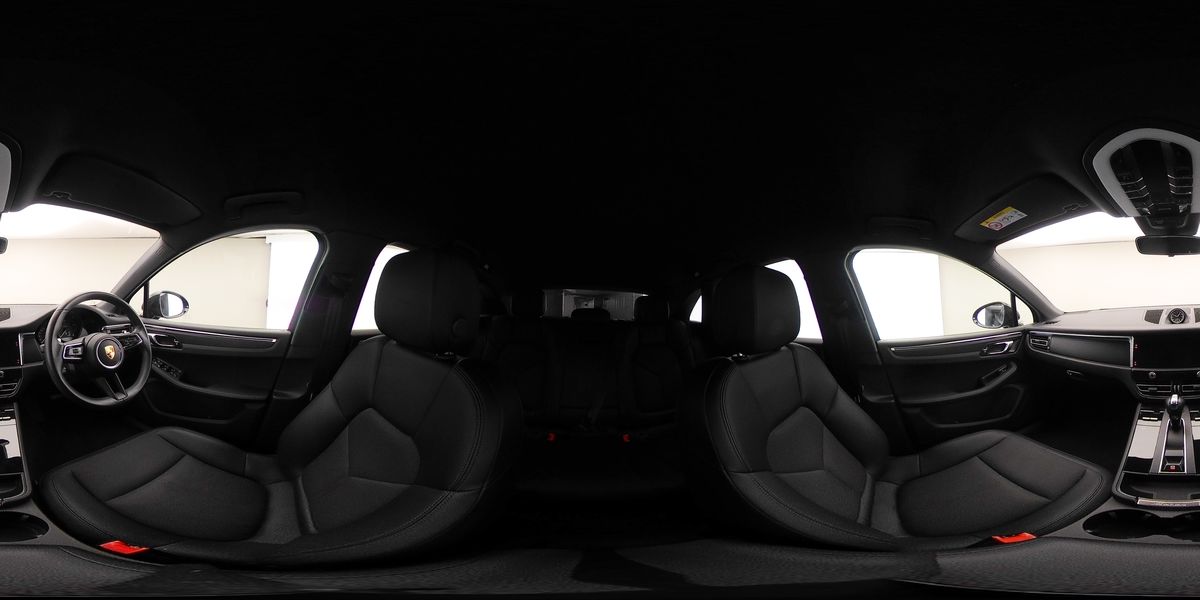 More views of Porsche Macan