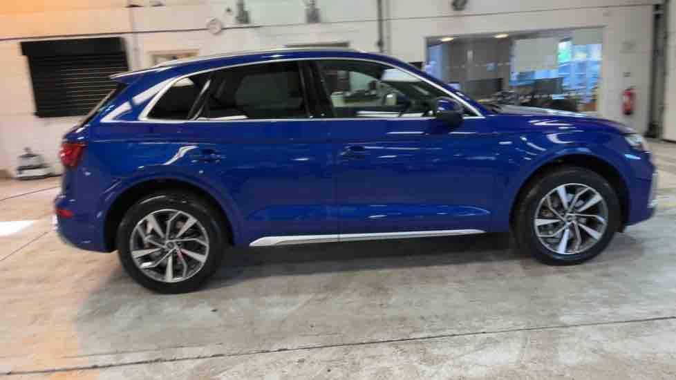 More views of Audi Q5