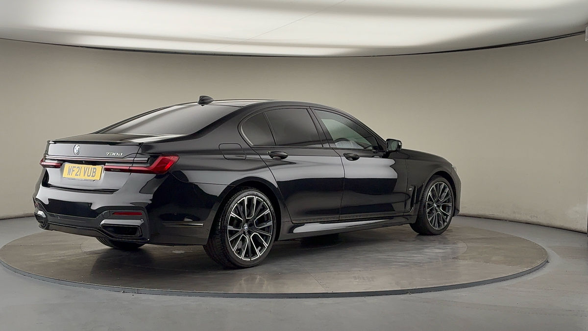 BMW 7 Series Image 21