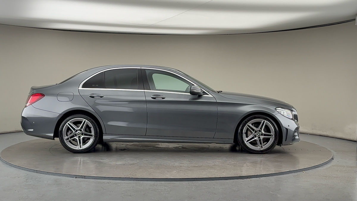 Mercedes-Benz C Class Image 31