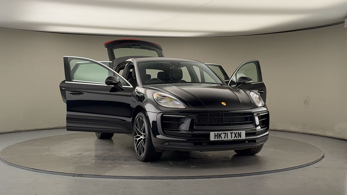 More views of Porsche Macan