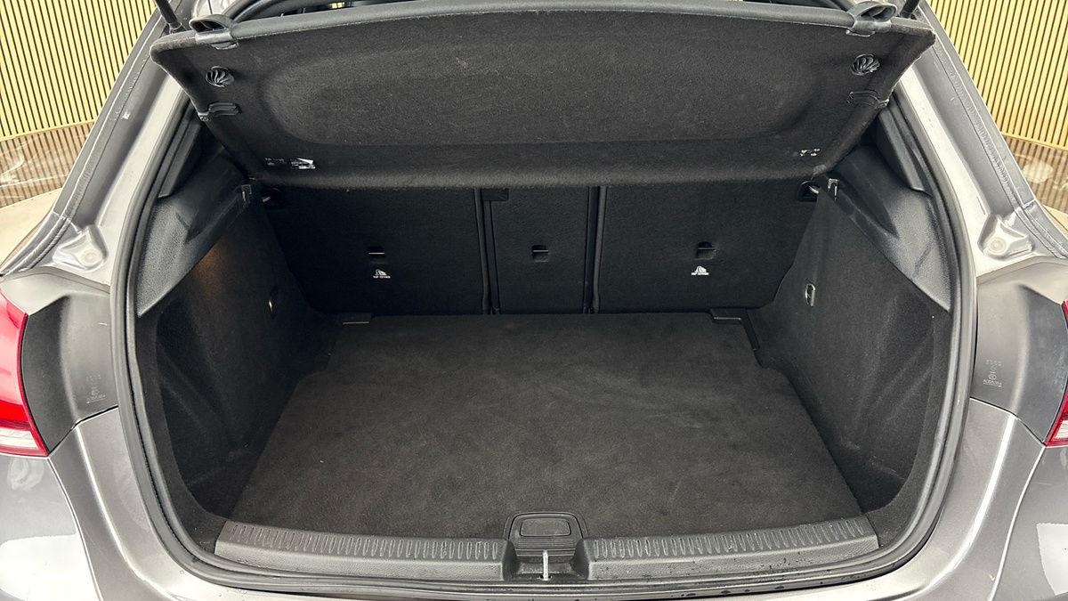 Mercedes-Benz A Class Image 11