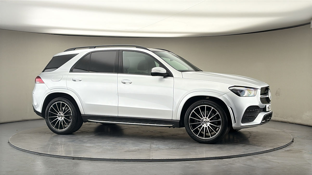 More views of Mercedes-Benz GLE