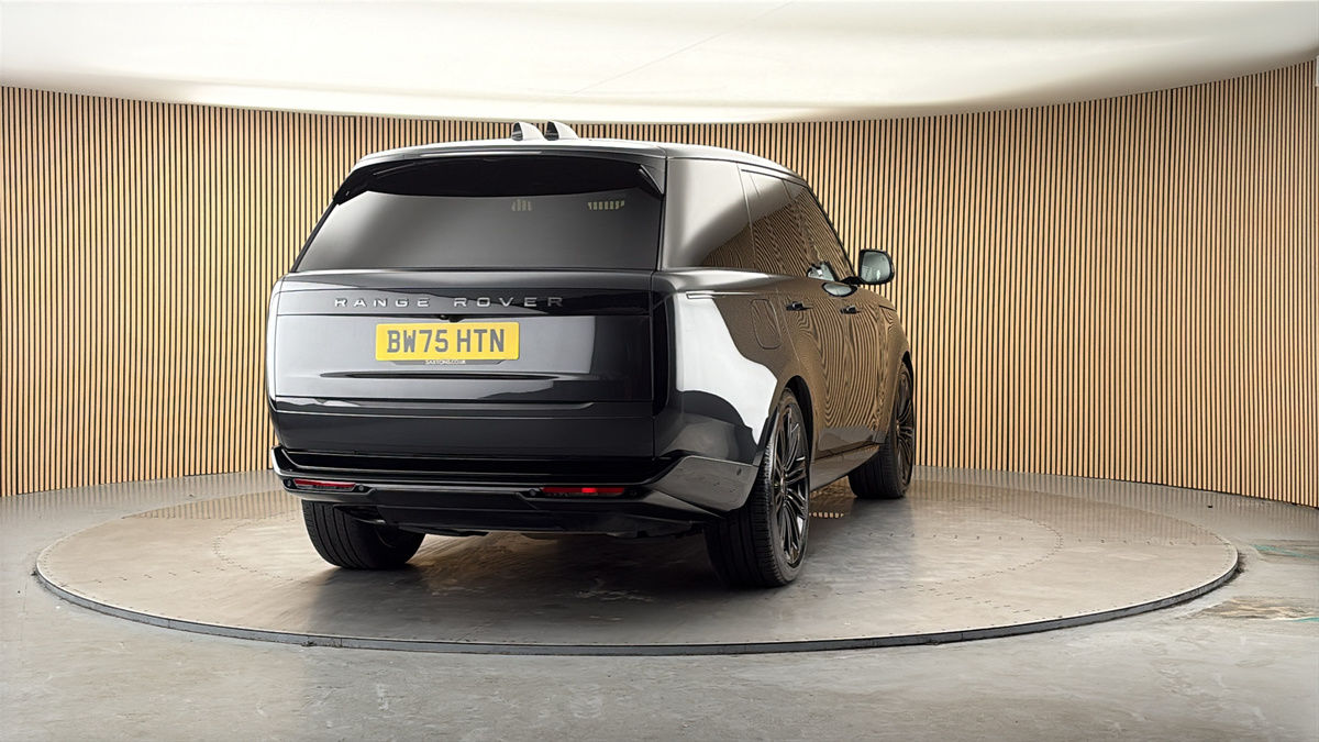 More views of Land Rover Range Rover