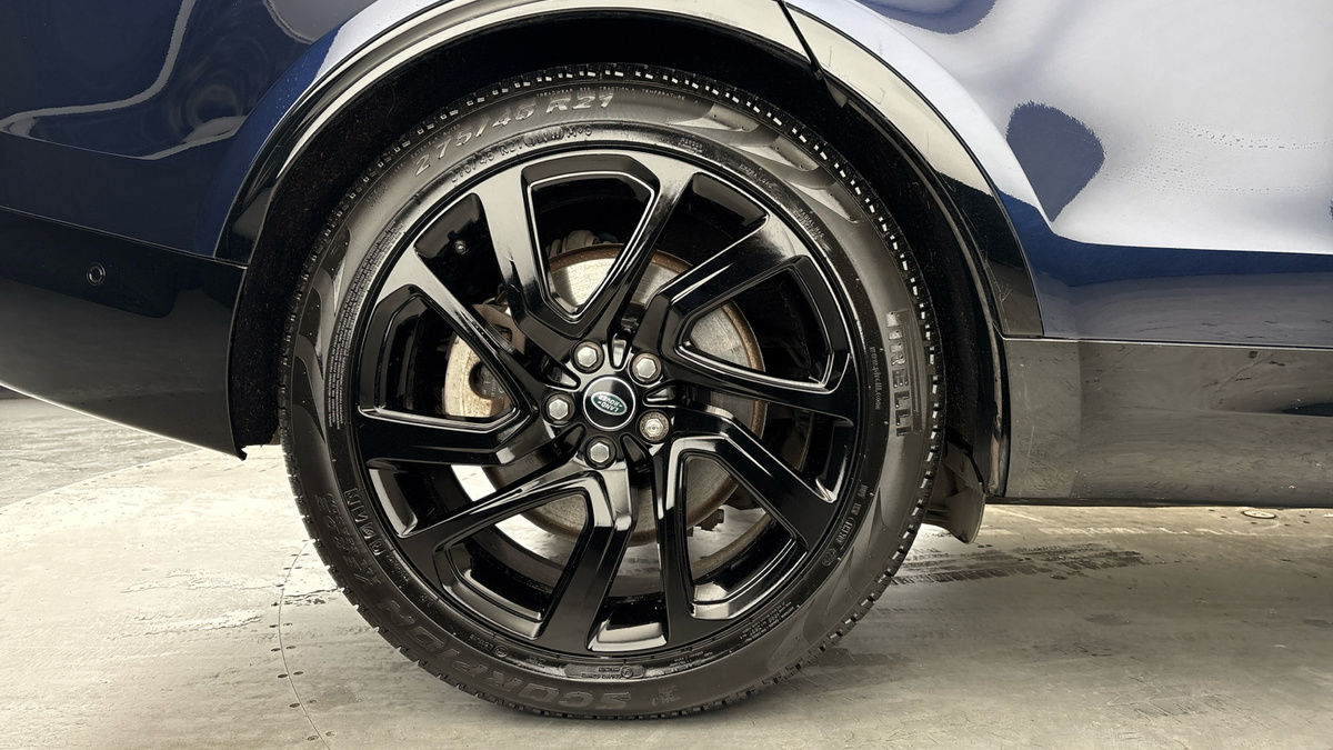 Land Rover Discovery Image 10