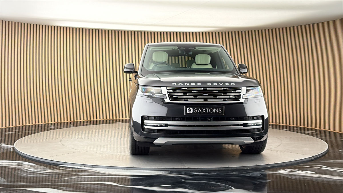 More views of Land Rover Range Rover