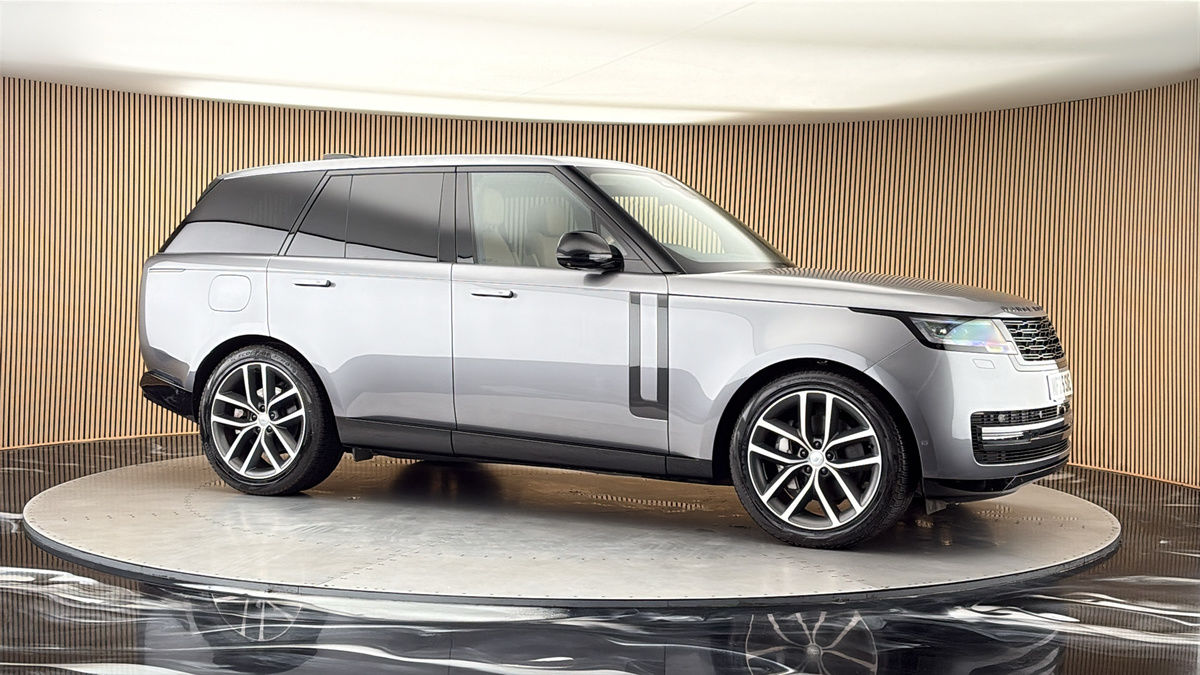 More views of Land Rover Range Rover