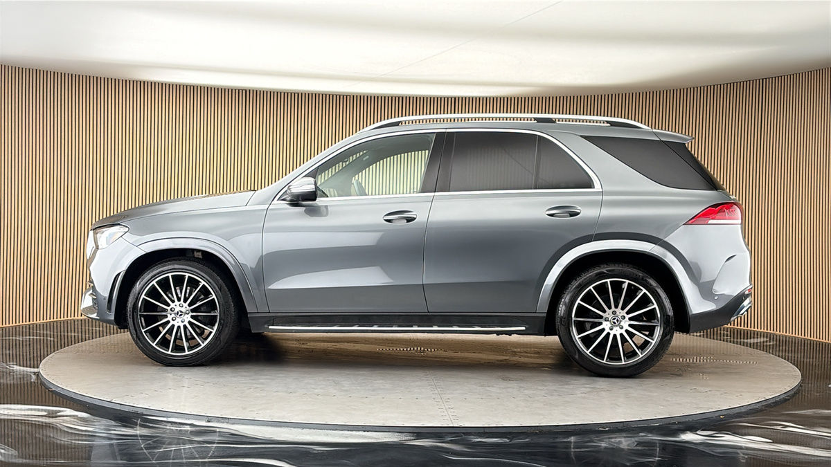 More views of Mercedes-Benz GLE