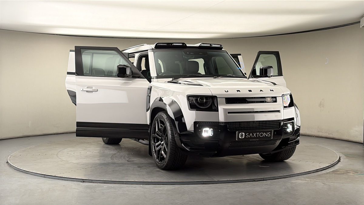 More views of Land Rover Defender 110