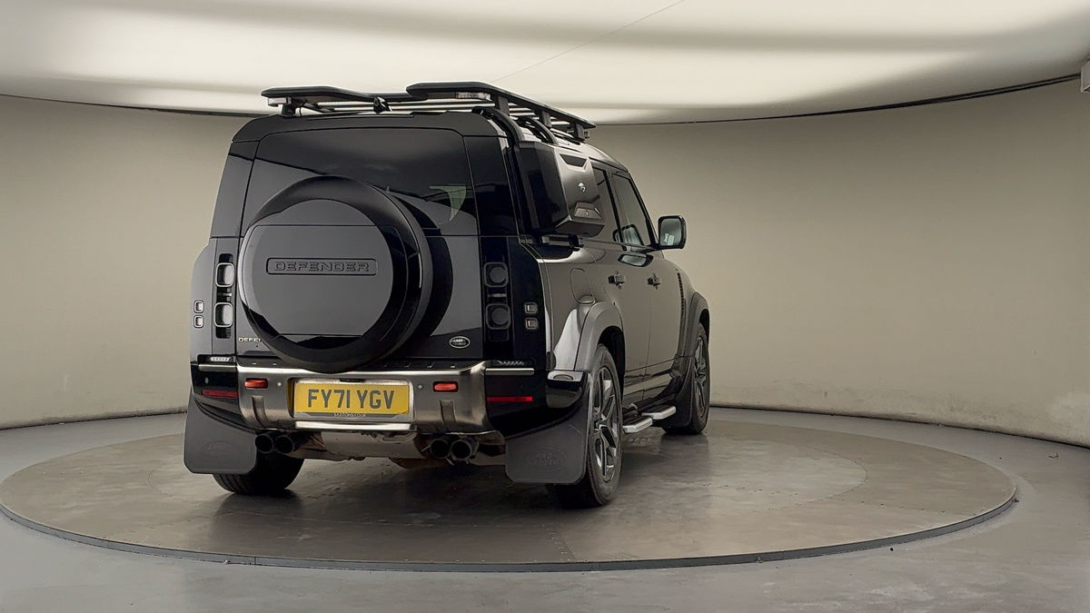 More views of Land Rover Defender 110