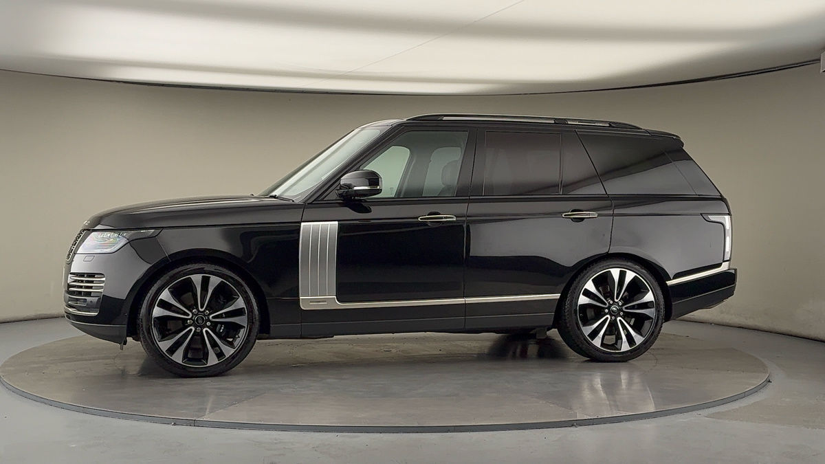 More views of Land Rover Range Rover