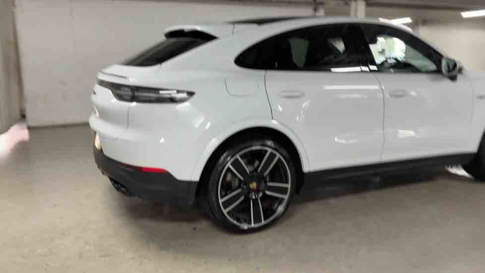 More views of Porsche Cayenne