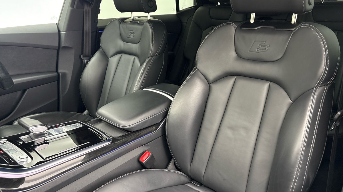 Audi Q8 Image 7