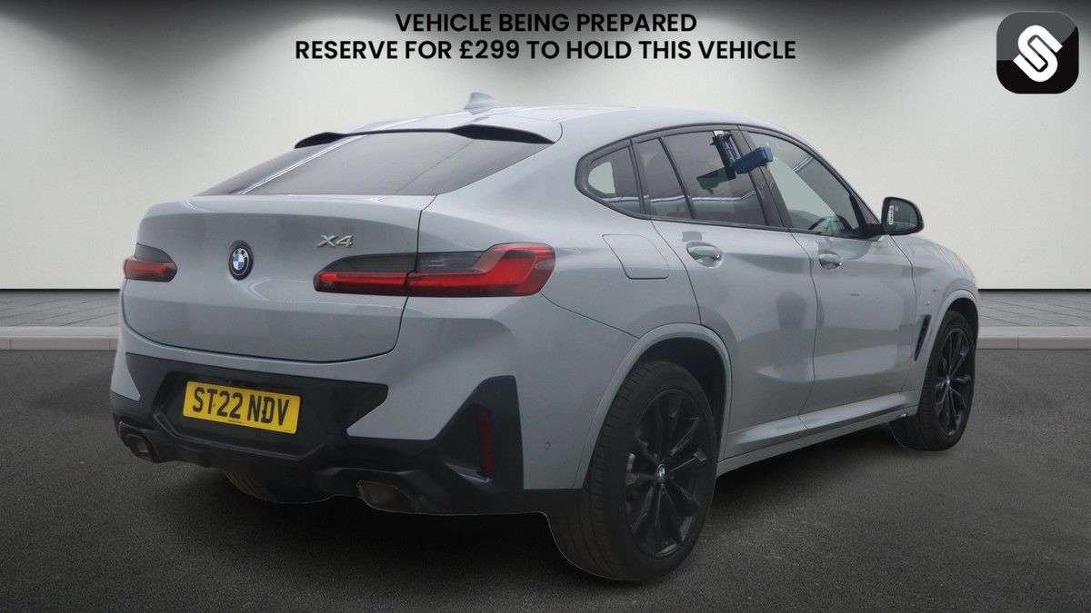BMW X4 Image 4