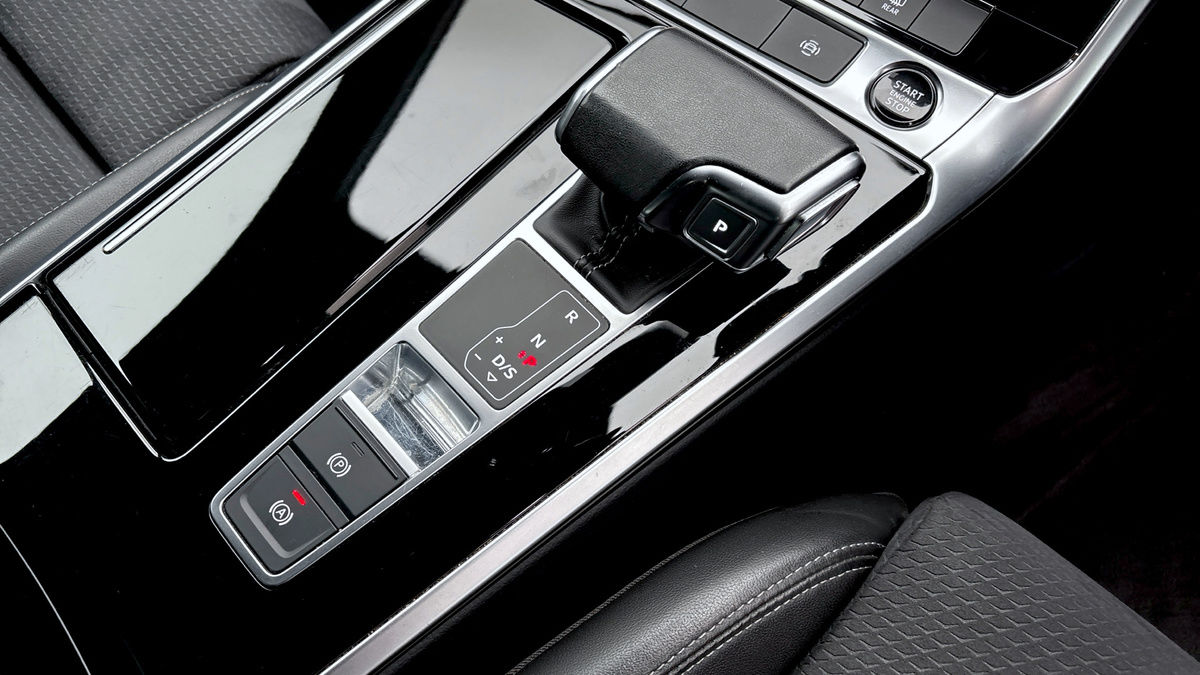 Audi A6 Saloon Image 6