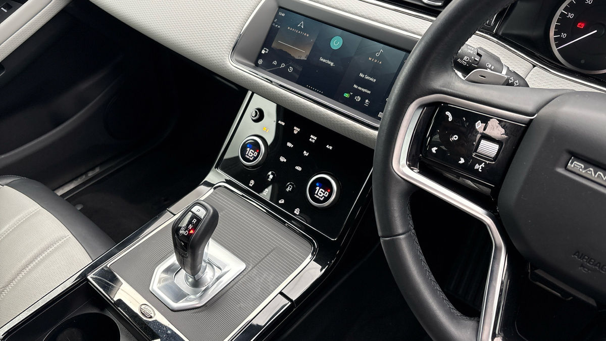 Land Rover Range Rover Evoque Image 18