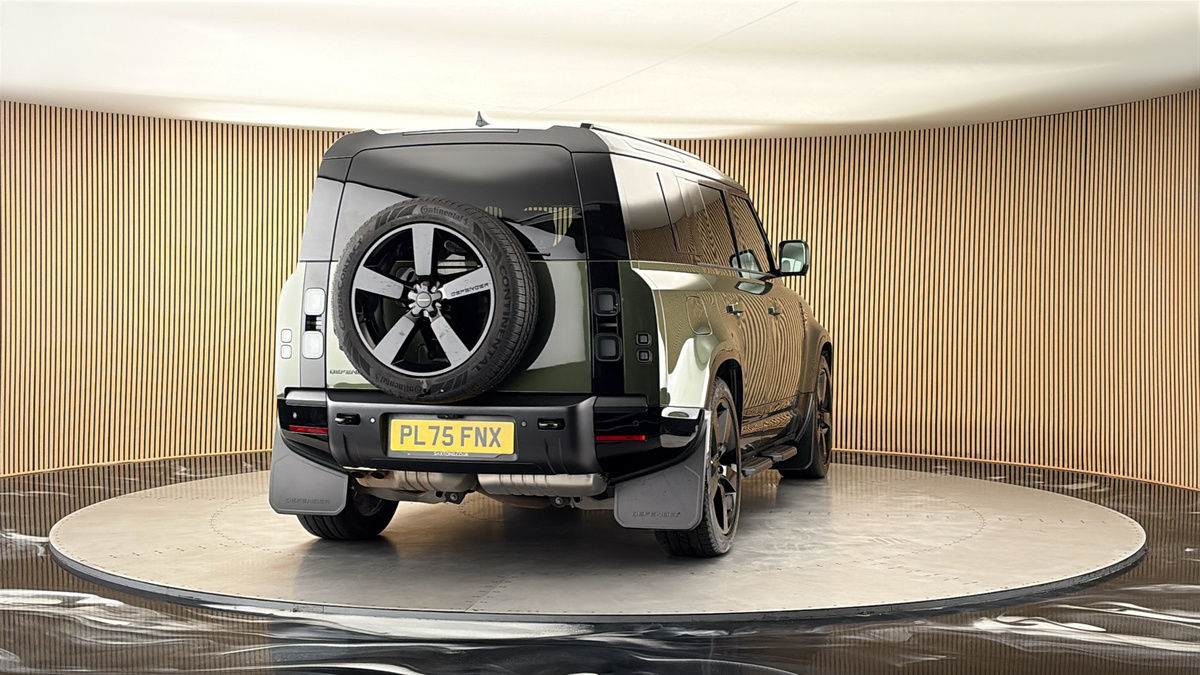 More views of Land Rover Defender 110