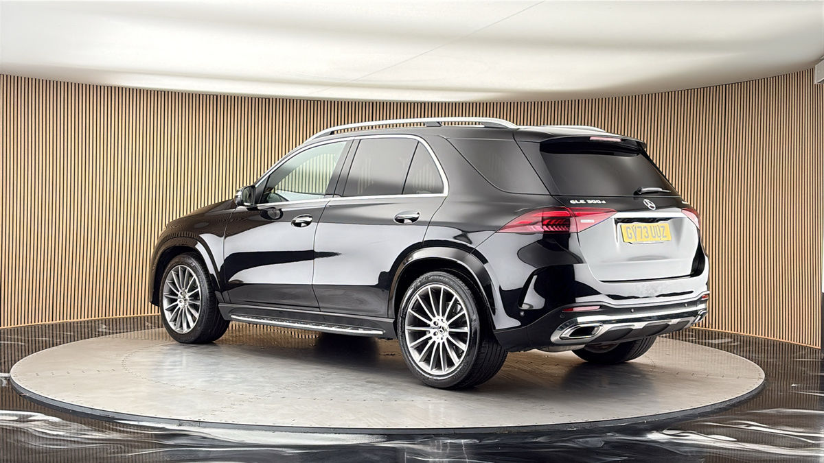 More views of Mercedes-Benz GLE