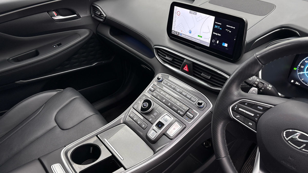 Hyundai Santa Fe Image 18