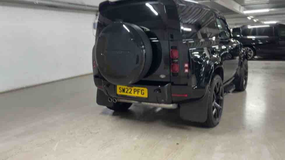 More views of Land Rover Defender 90