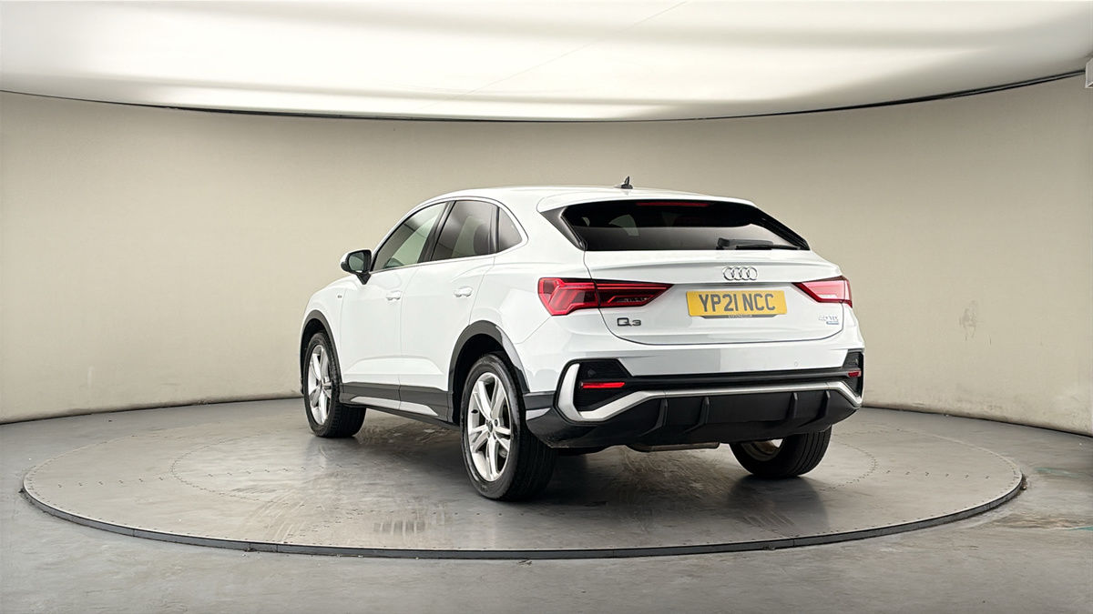More views of Audi Q3