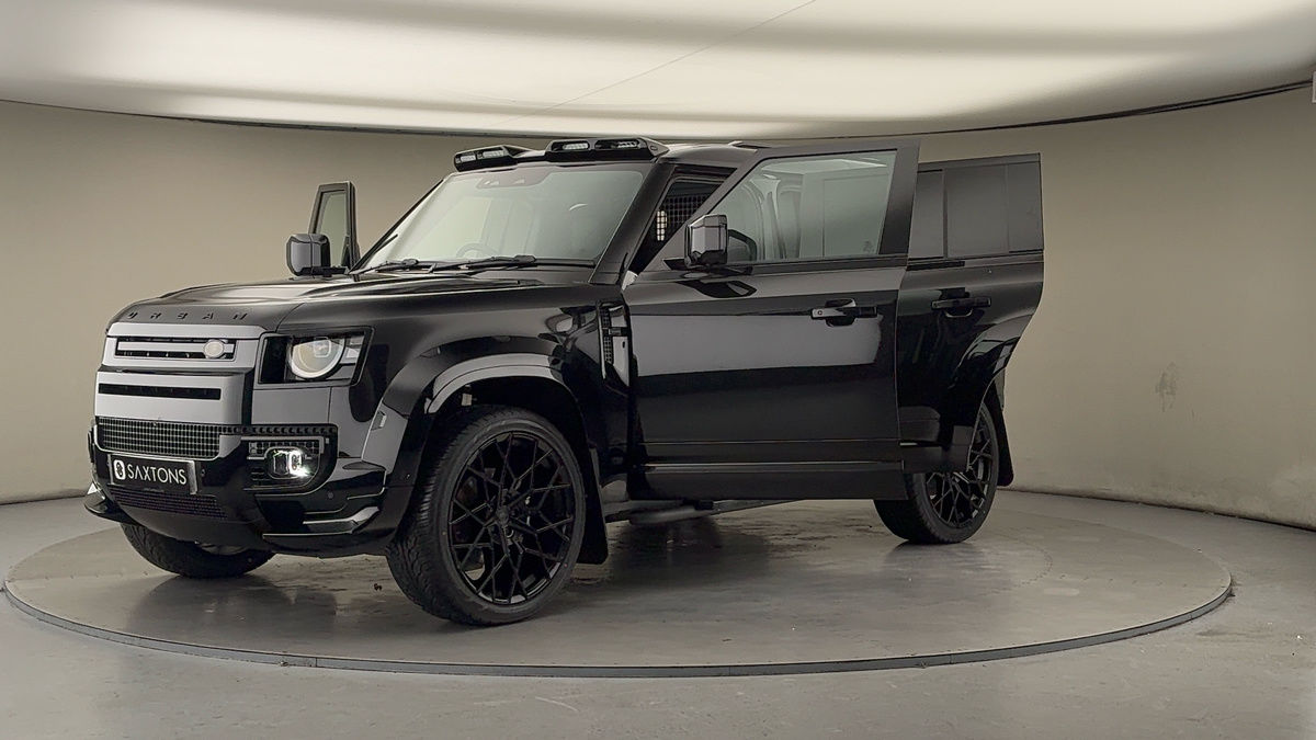 More views of Land Rover Defender 110